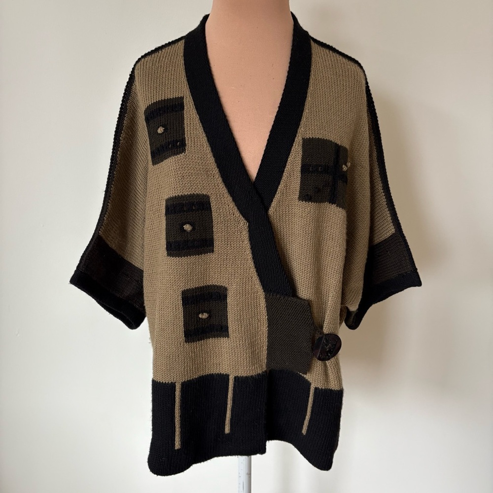 Sandra Miller Hand Loomed Fiber Art to Wear Short Sleeve Square Print Sweater M